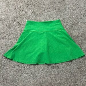 Women’s Beyond Yoga Green Spacedye Tiebreaker Circle Skort- size extra small